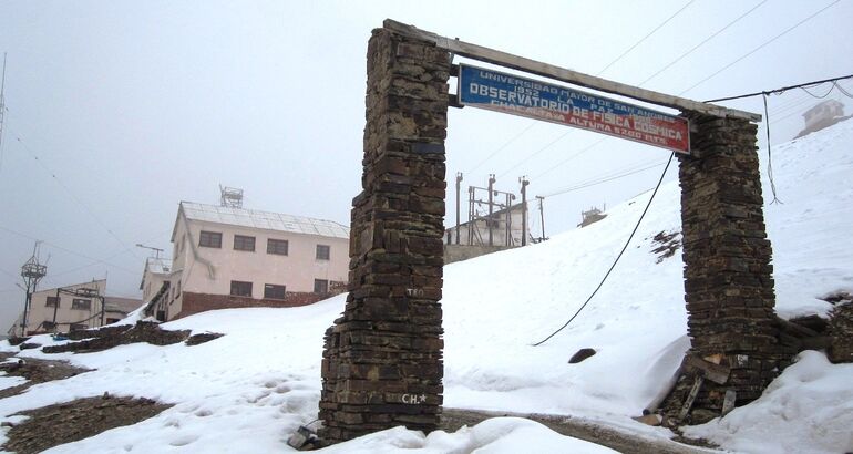 Observatorio Astrofsico de Chacaltaya rayos csmicos en la cima de los Andes 