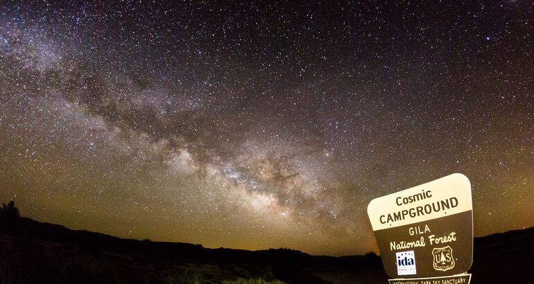 El Sendero de los Verdaderos Cielos Oscuros de Nuevo Mxico