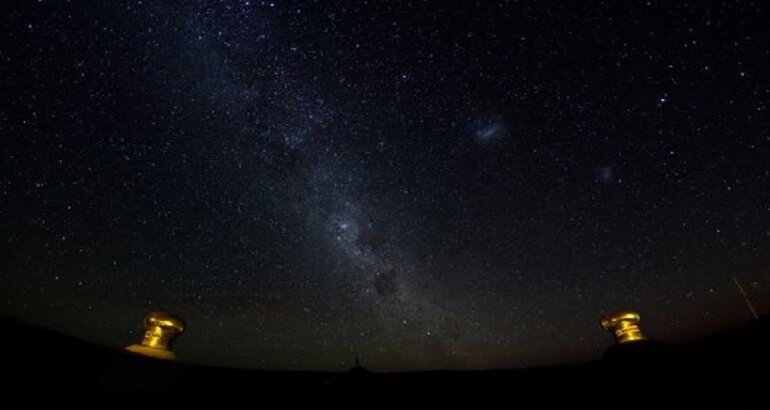 Sutherland de los bosquimanos al Gran Telescopio de Sudfrica