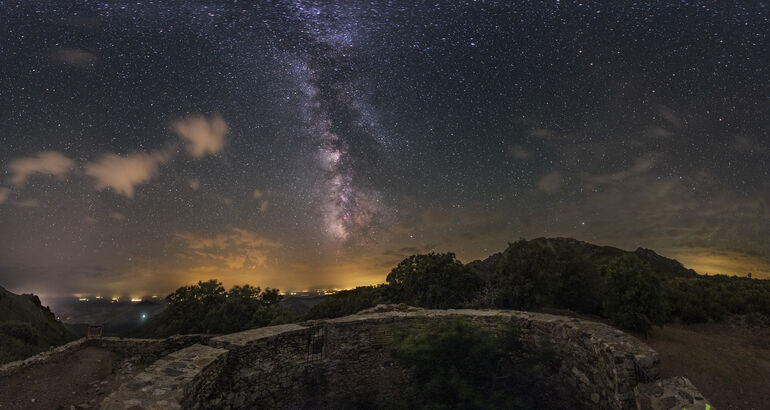 Las piedras que apuntan a las estrellas en el Geoparque Villuercas Ibores Jara