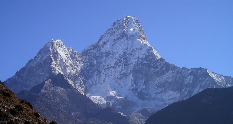 Sagarmatha la Frente en el cielo de Nepal