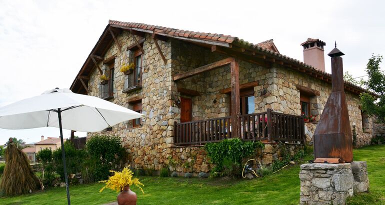 La Casa del Altozano astroturismo Starlight en Gredos Norte