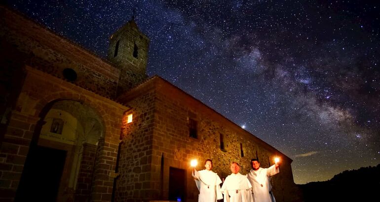 Astrnomos del Vaticano cuando el cielo se mira con fe