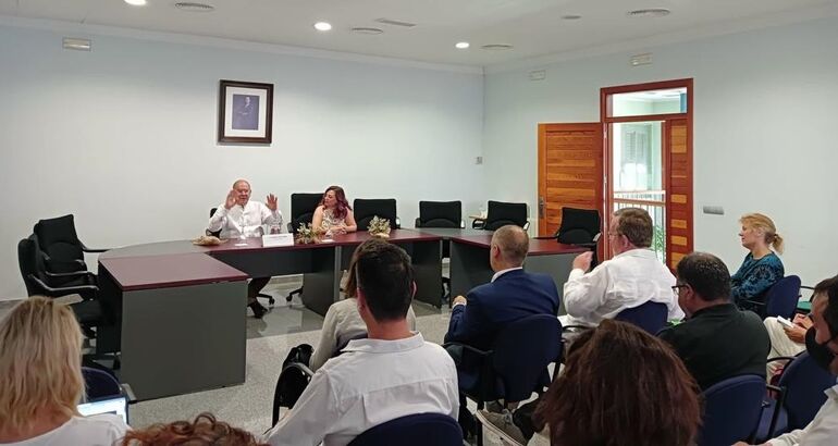 El Turismo de Estrellas destacado en el encuentro profesional de turismo rural de Alange