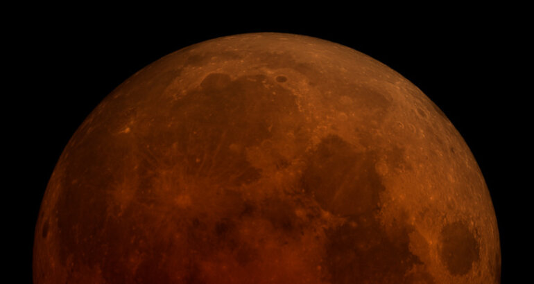 As se ha visto el espectacular eclipse total de luna de sangre