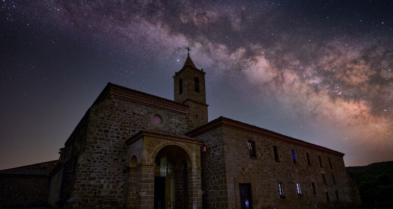 Verano astronmico  en El Monasterio El Olivar en Teruel