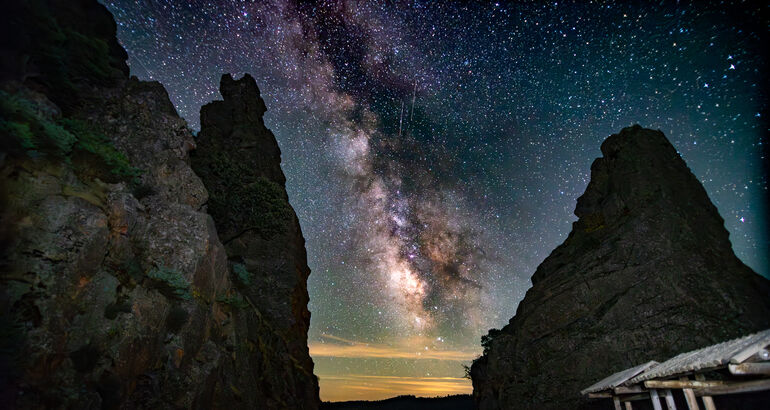 Monfrage Donde las aves vuelan de da y las estrellas brillan de noche