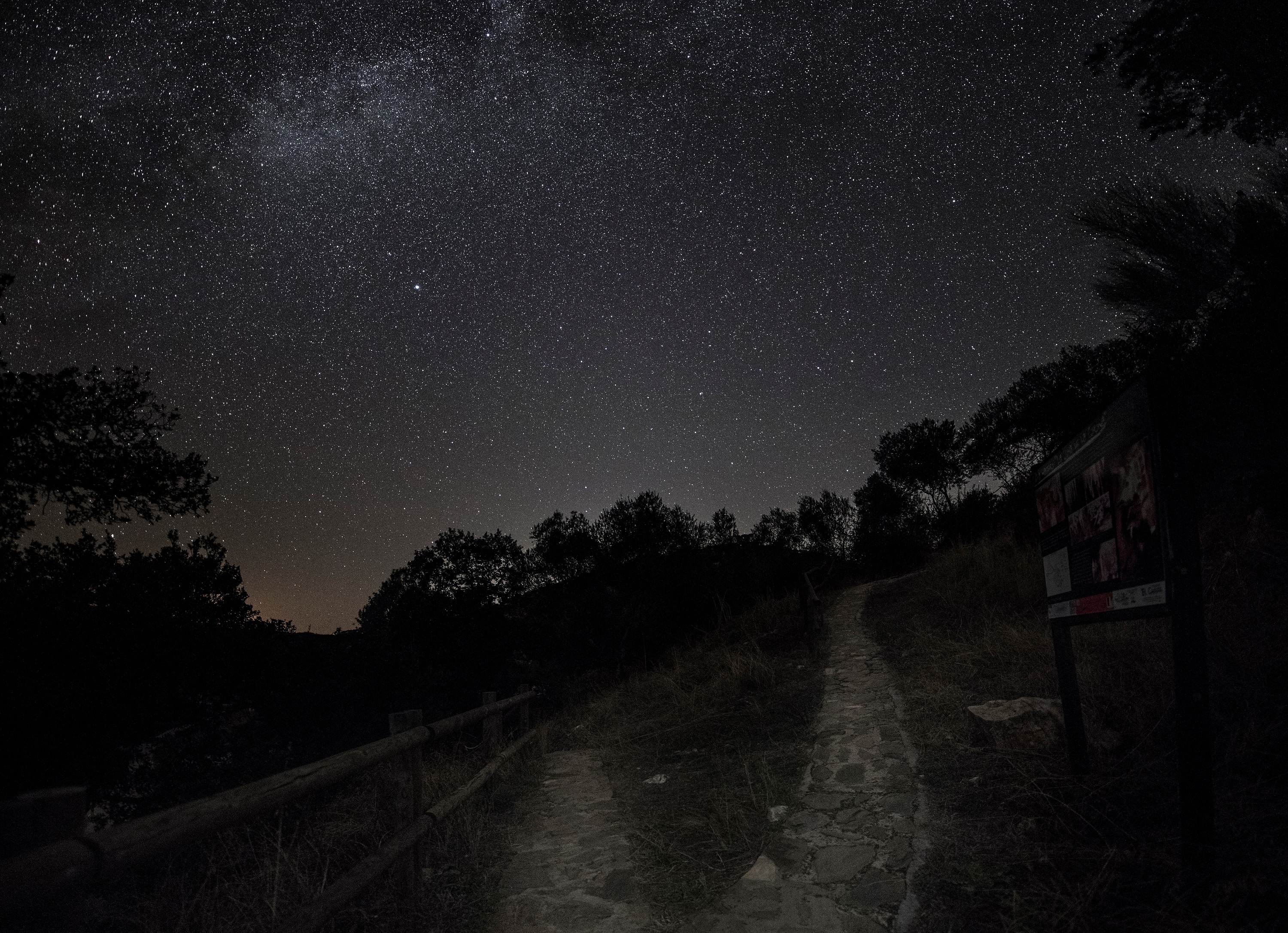 senderos nocturnos extremadura