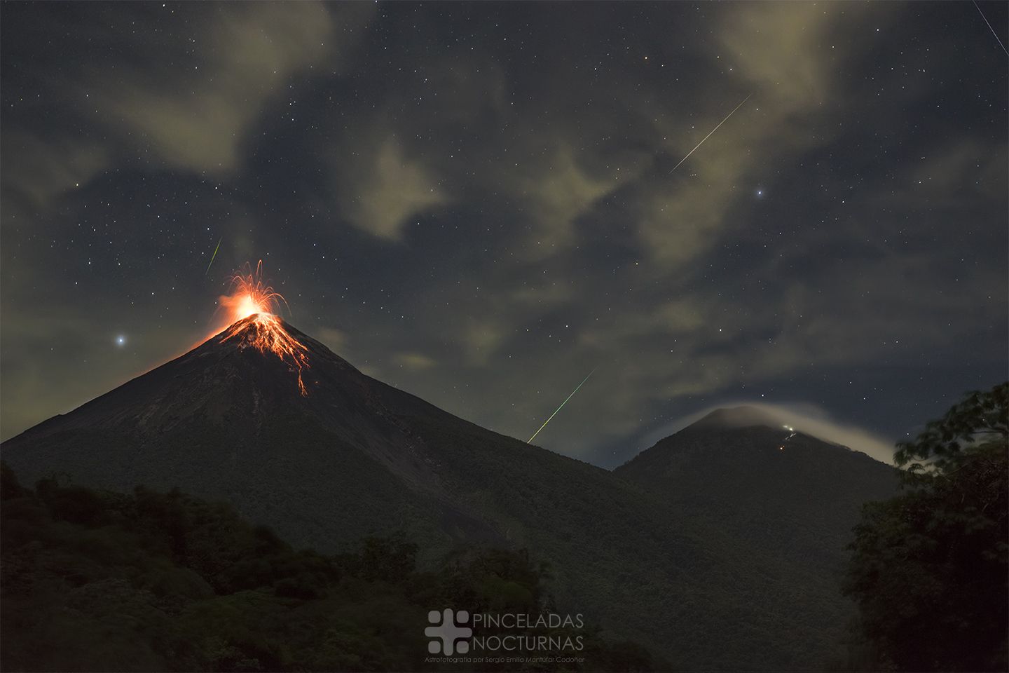 guatemala, sacatepequez,iberoamerica,latinoamerica,volcán