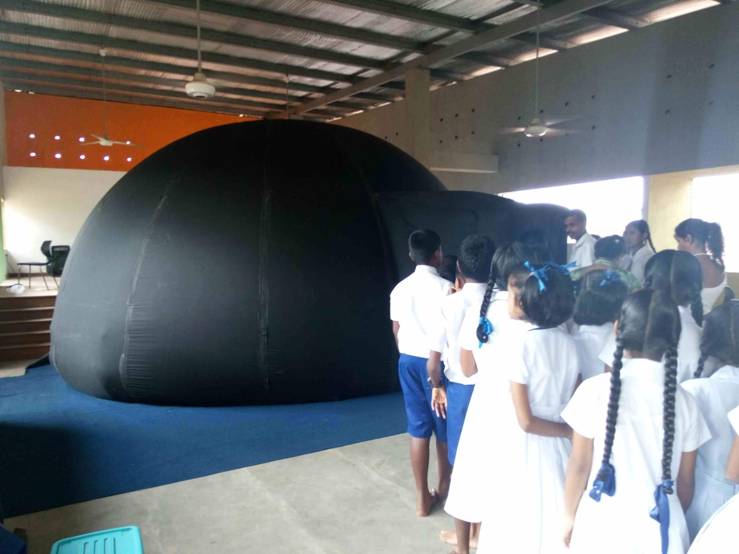 Planetario movil Sri Lanka